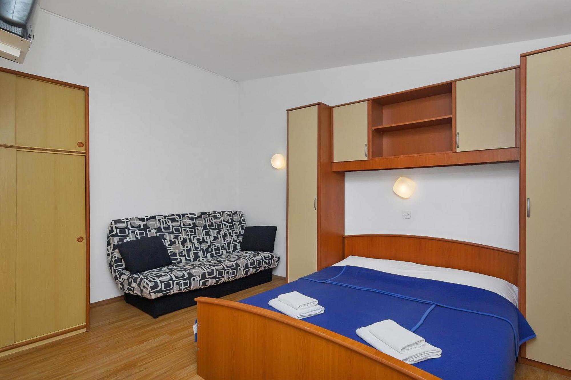 Apartmani Cico Gdinj Exterior photo